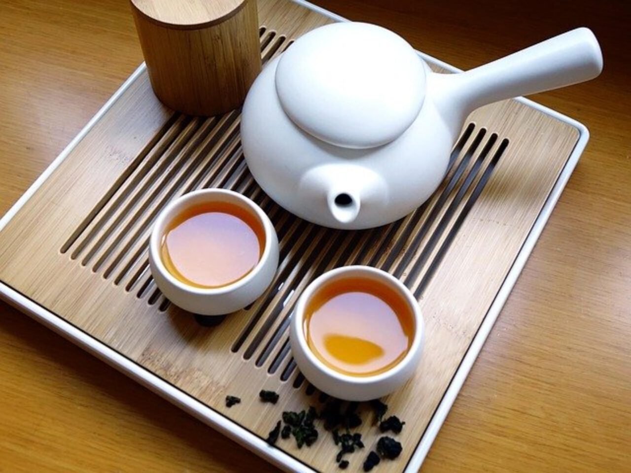 Picie herbaty na azjatycką modłę